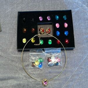 NWOT Joan Rivers interchangeable necklace and earrings.